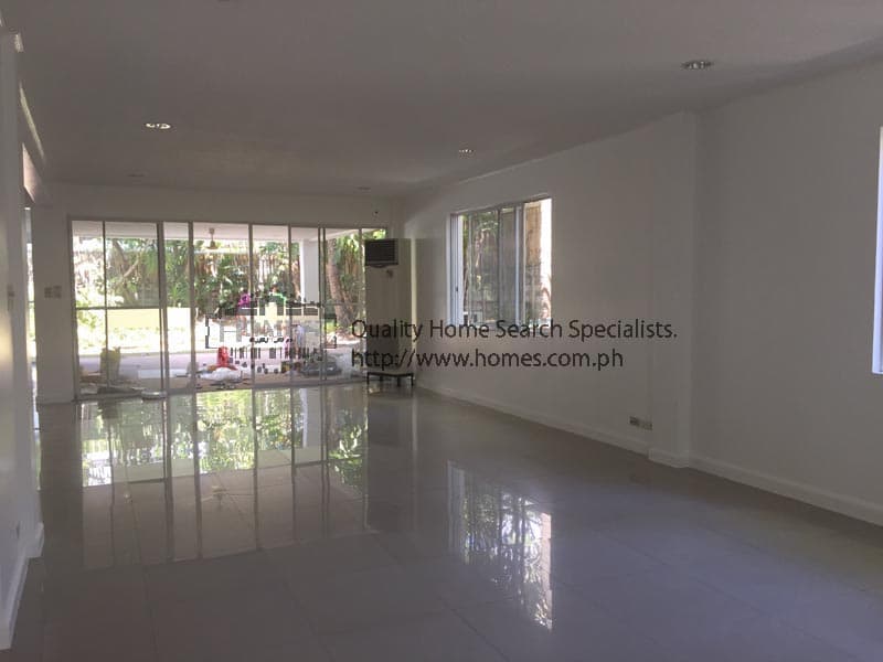 Charming and spacious 2-storey - photo 2