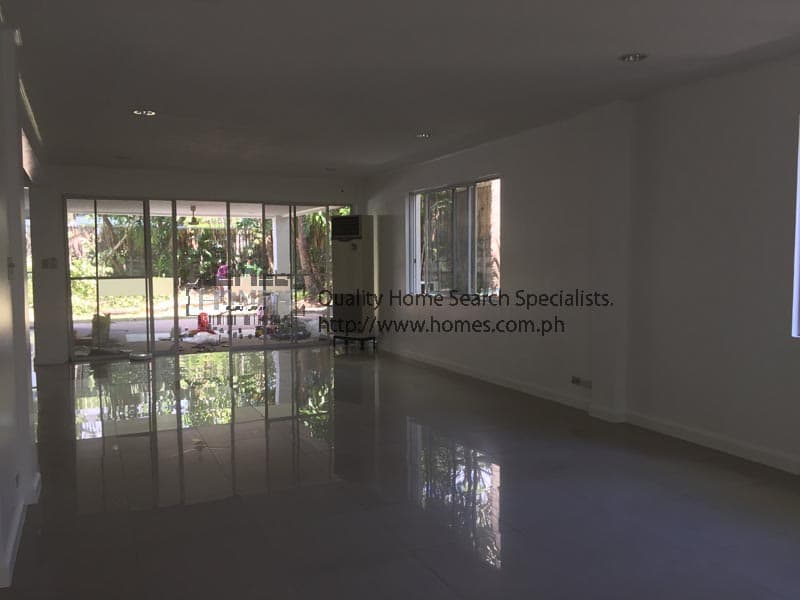 Charming and spacious 2-storey - photo 3