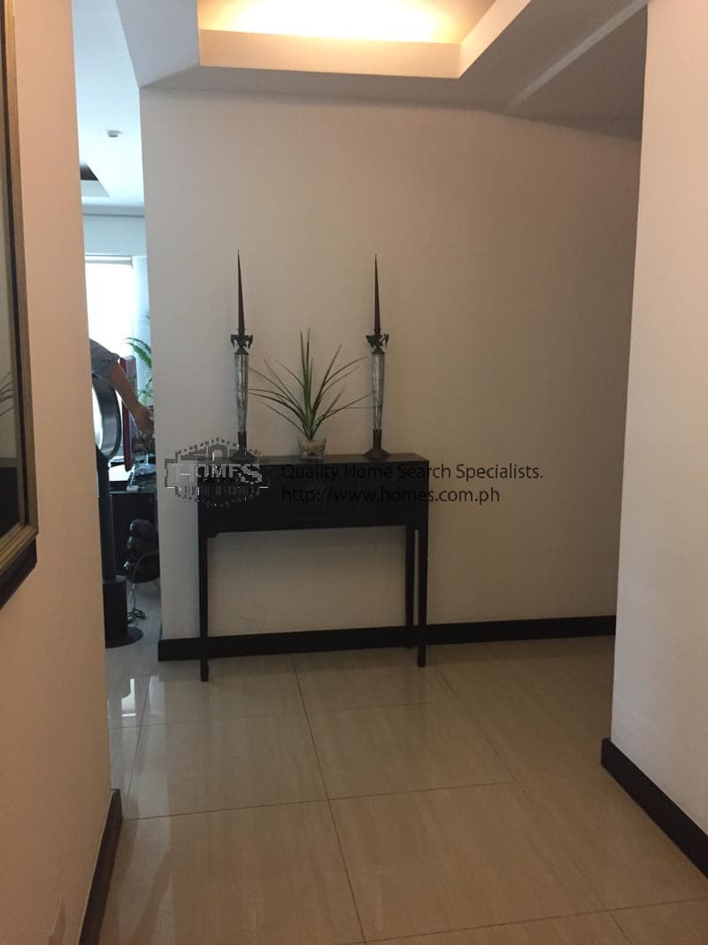 Modest and classy 3-bedroom - San Lorenzo, Makati - photo 1