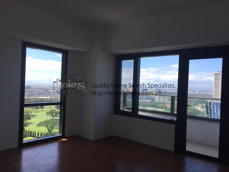 Bright and elegant 2-bedroom condominium - photo 4