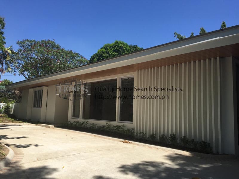 Modern newly renovated bungalow - Dasmarinas Village, Makati - photo 1