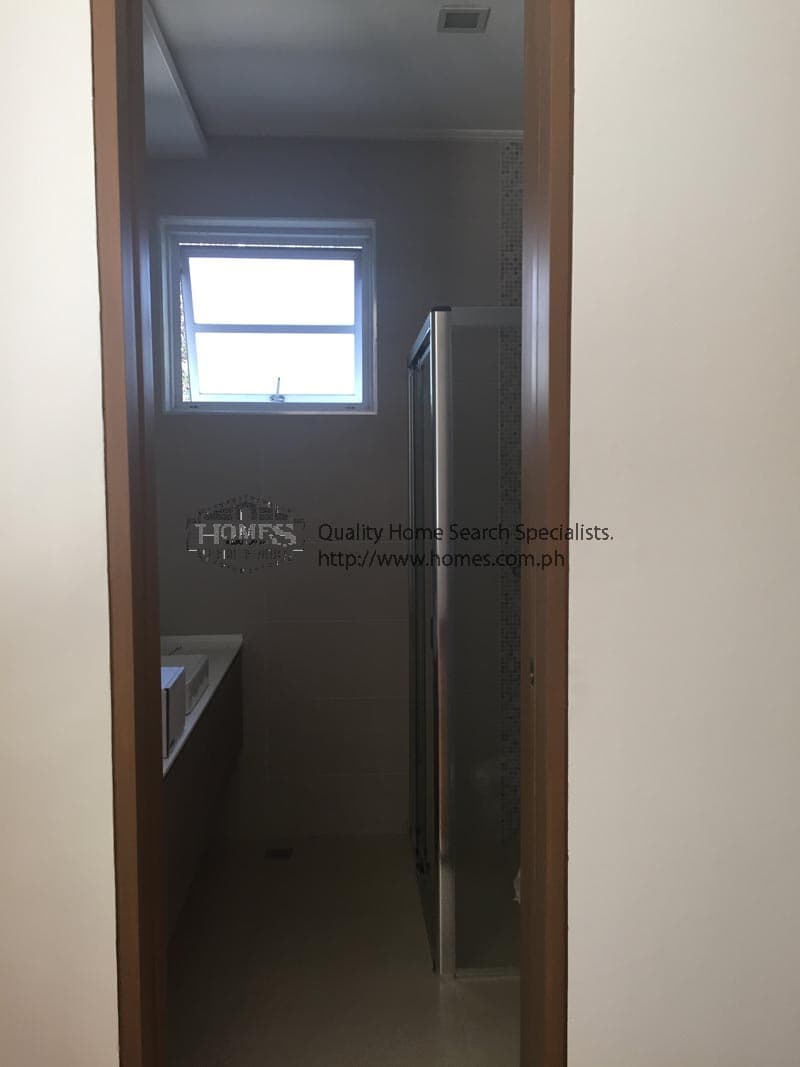 Modern newly renovated bungalow - photo 5