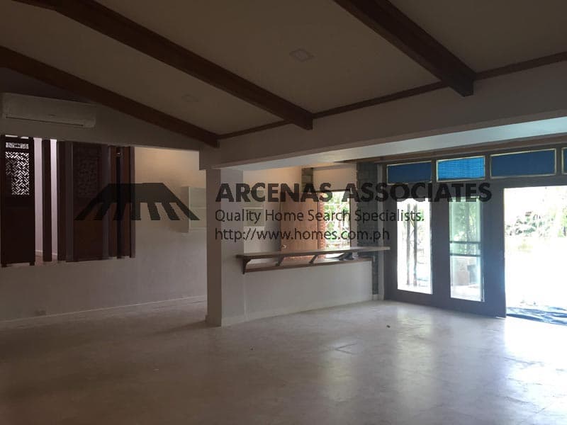 Newly renovated exclusive large bungalow - photo 3