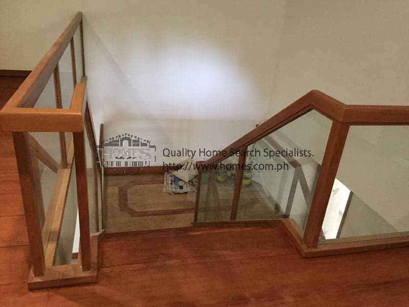 Fully restored 2 storey - photo 4