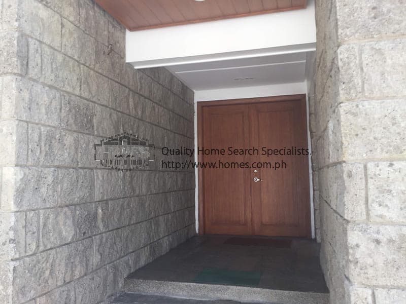 Fully restored 2 storey - photo 2