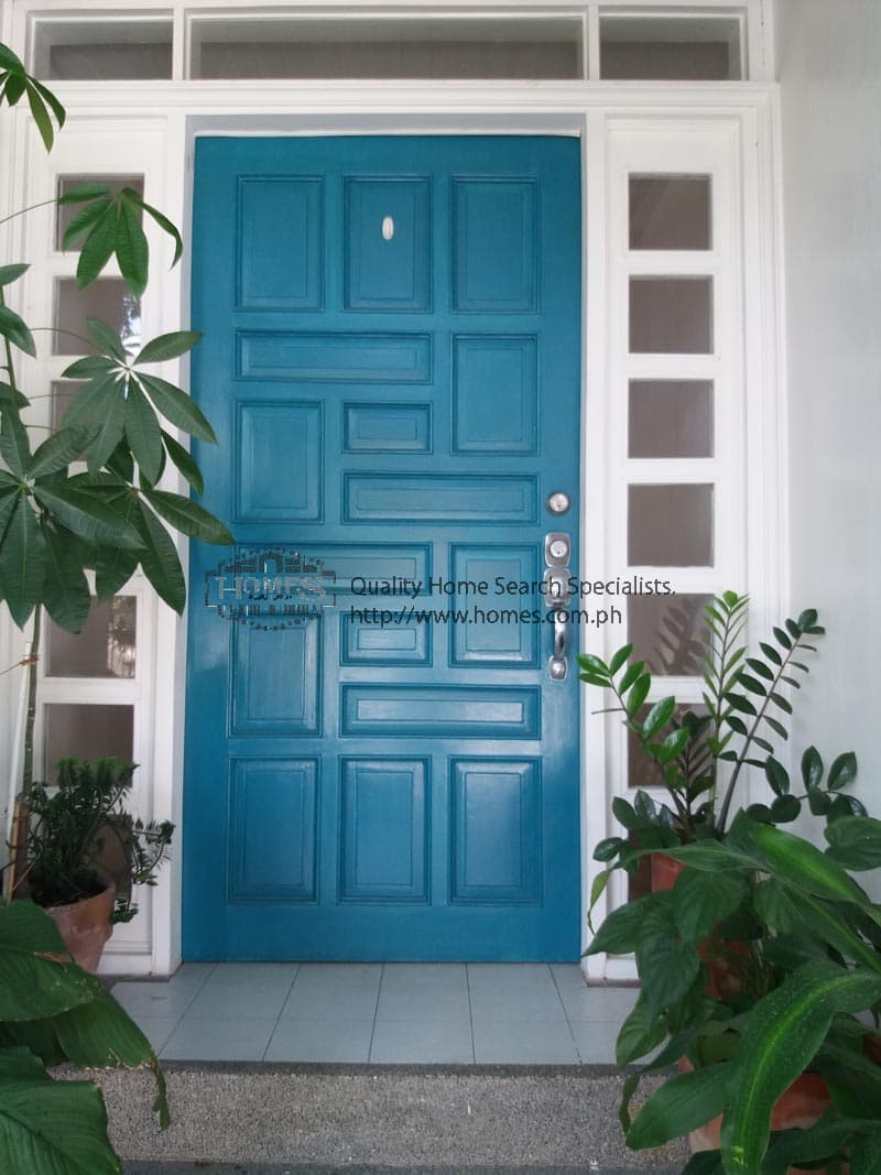 Rare Charming 2-storey - photo 2
