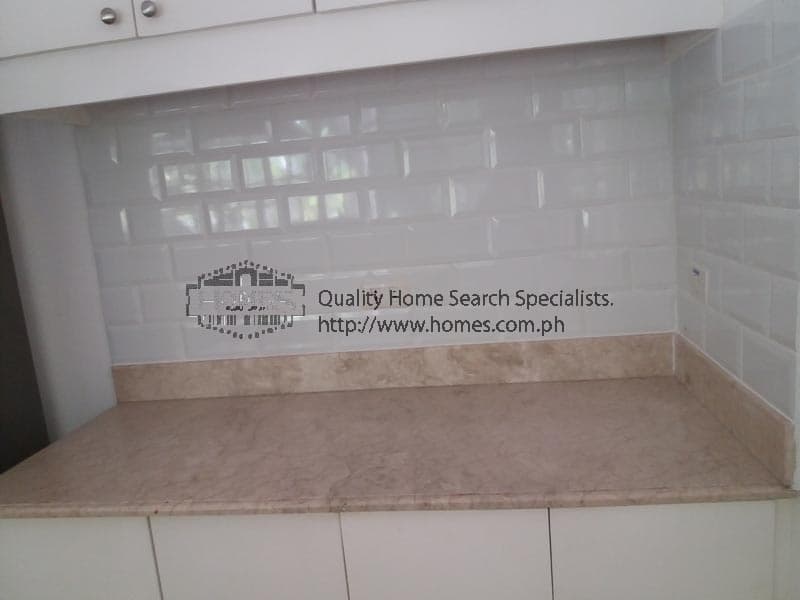 Rare Charming 2-storey - photo 5