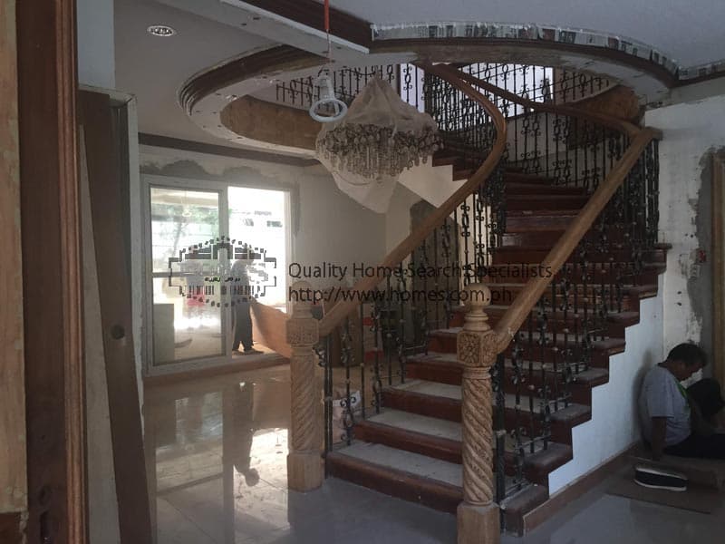 Large renovated corner two storey - Dasmarinas Village, Makati - photo 1