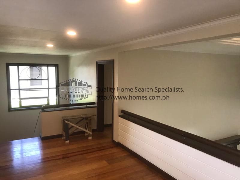 Newly renovated 2-storey - photo 4