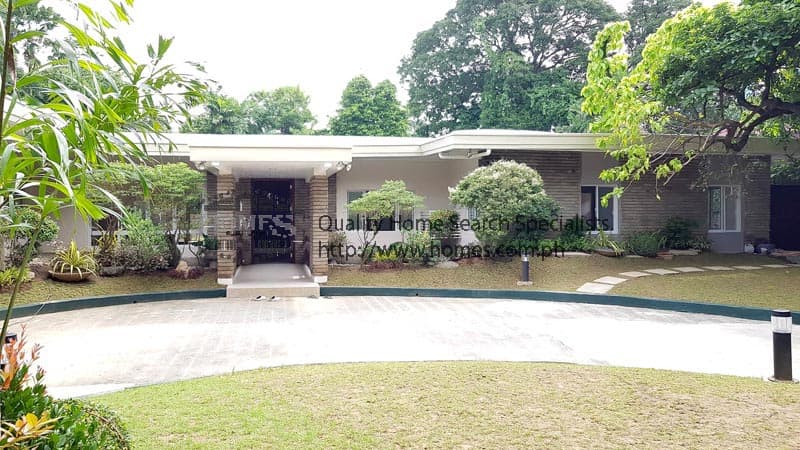 Fabulous modern bungalow - Forbes Park, Makati - photo 1