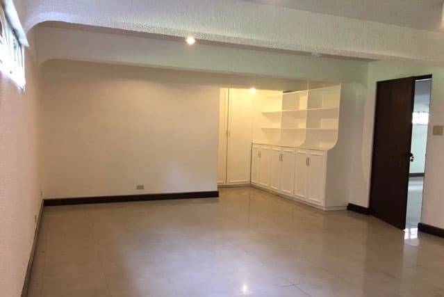 Split level House - photo 5
