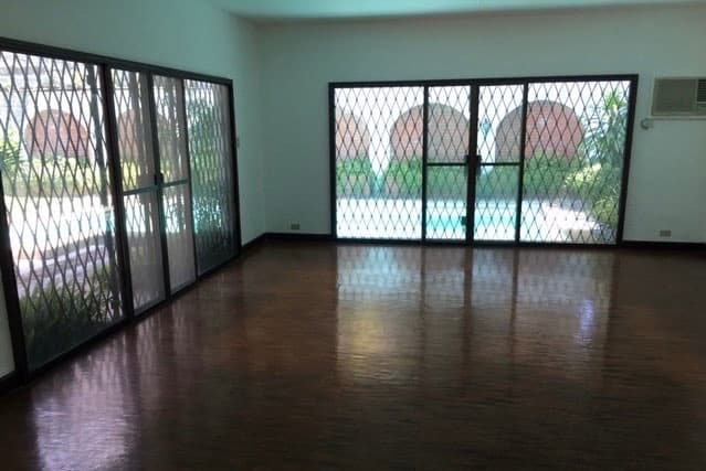 Split level House - photo 3