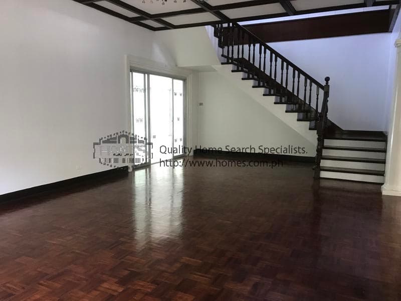 Captivating Colonial Two Storey - photo 4