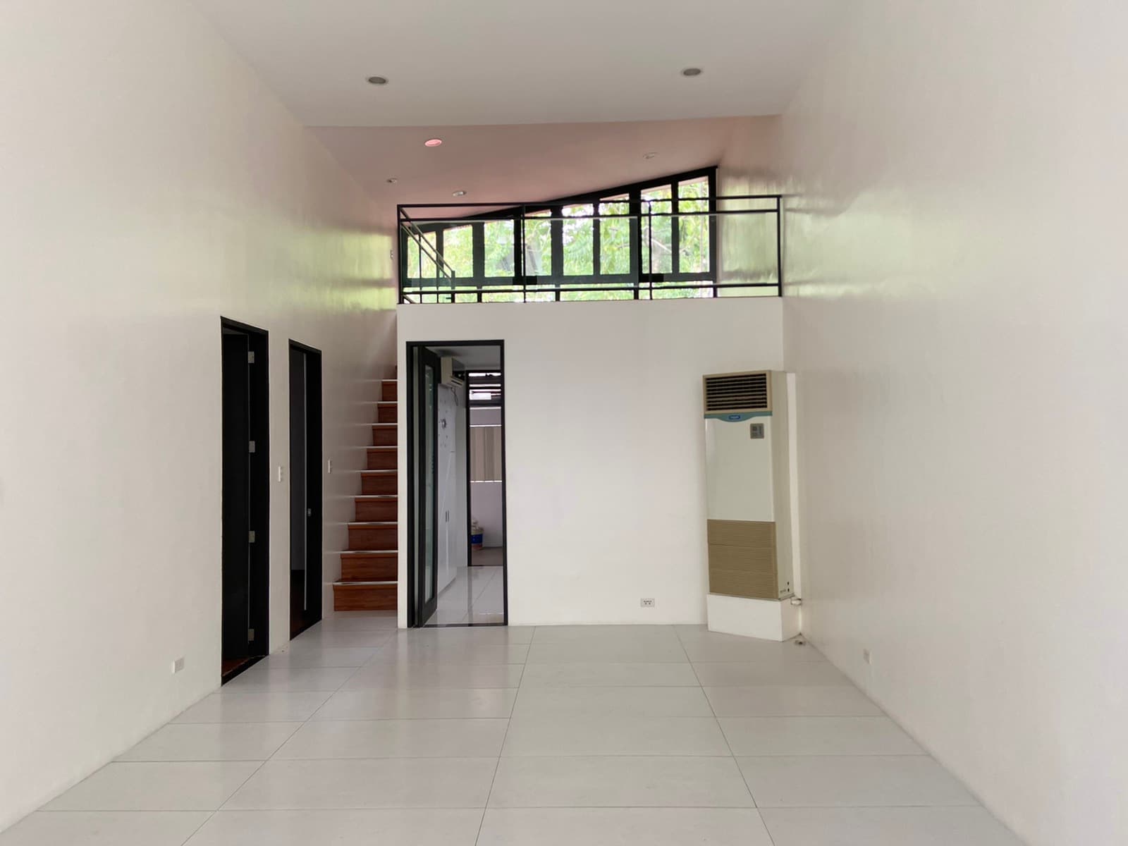 Big 3 Bedroom House - photo 3