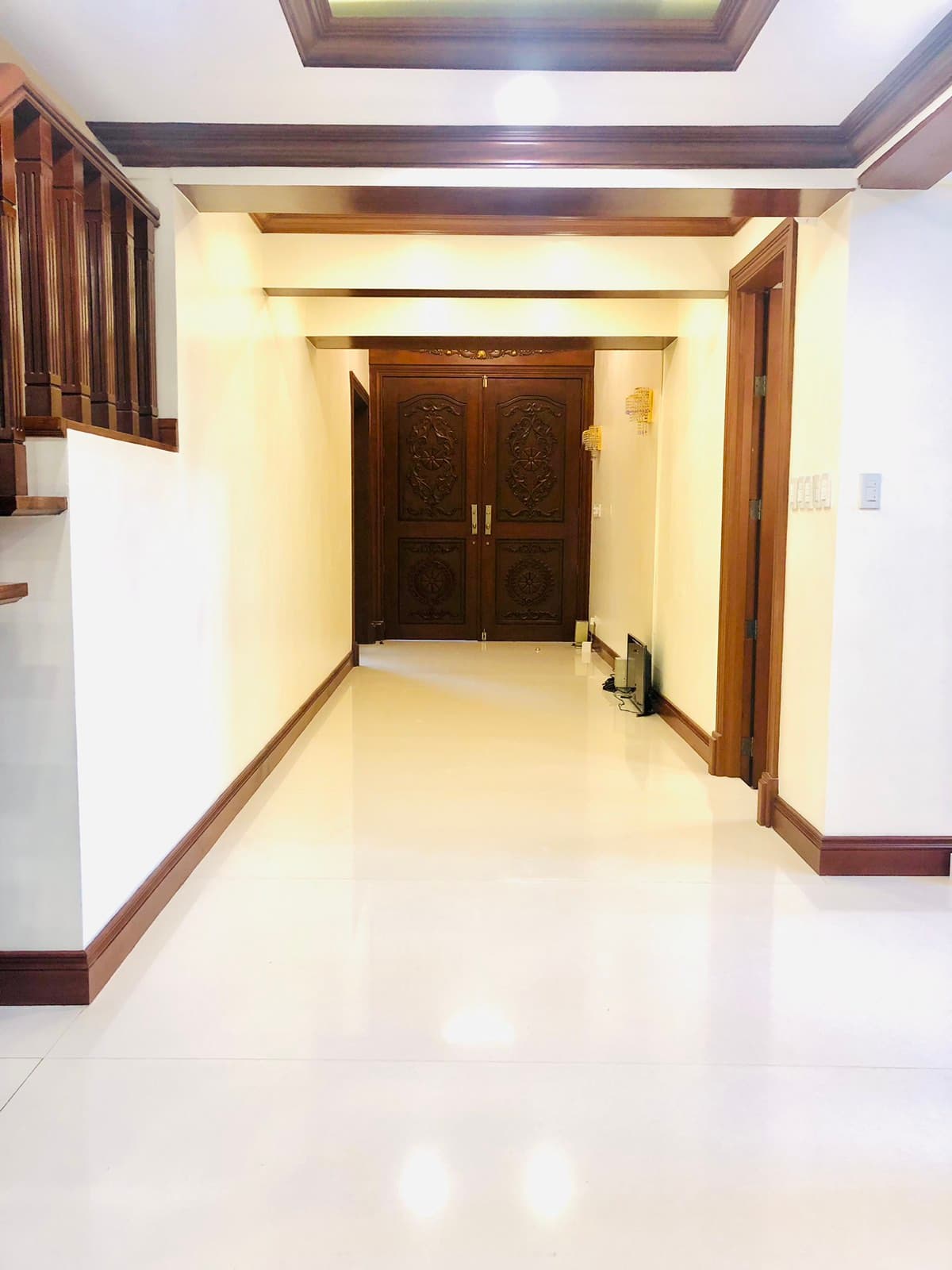 Neoclassical Two Storey - photo 4