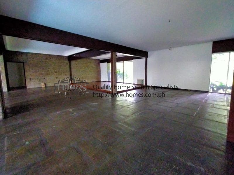 Spacious 2-Storey House - photo 2