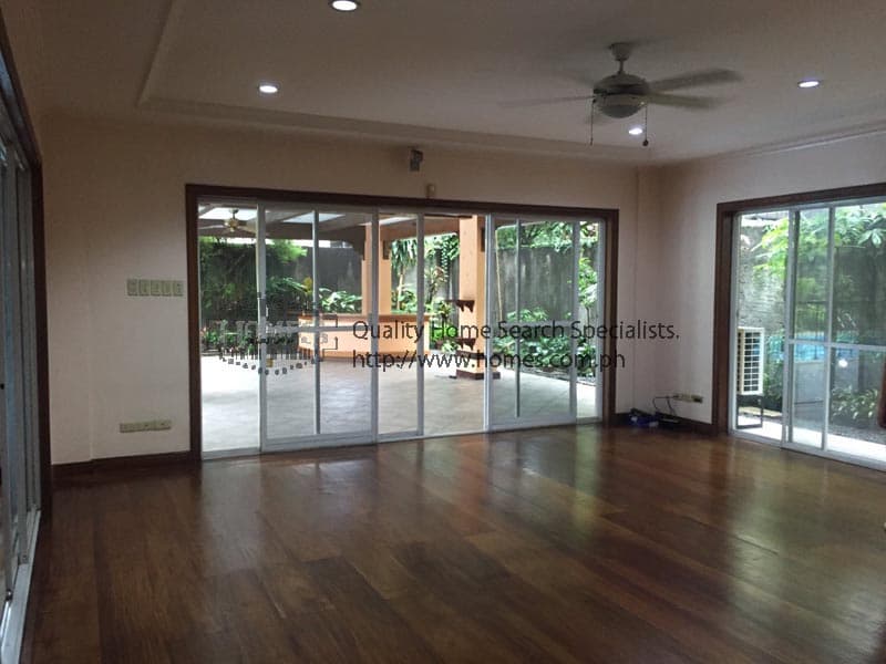 5 Bedroom House - photo 2