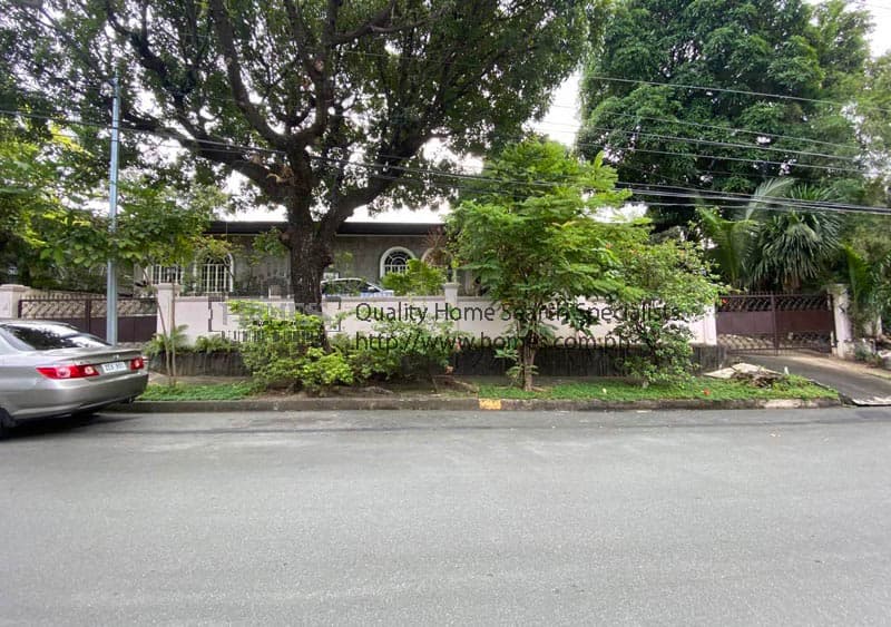Spacious Classic Split-level - Dasmarinas Village, Makati - photo 1