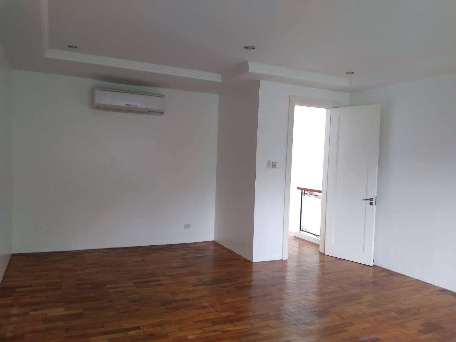 Modern 2-Storey - photo 4
