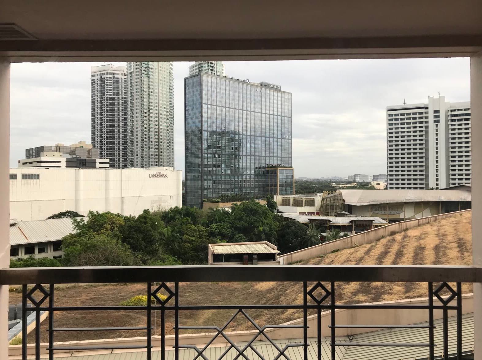 Well located 3 bedroom condominium for rent at BSA Tower - Legaspi Village, Makati - photo 1