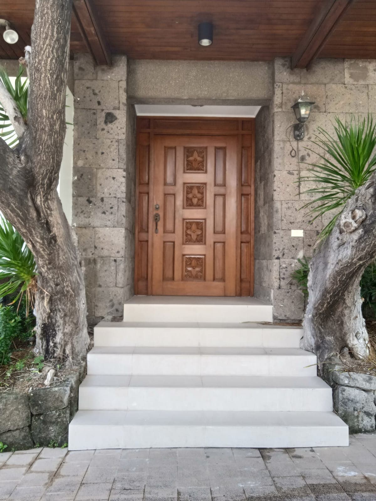 Well Maintained House - photo 4