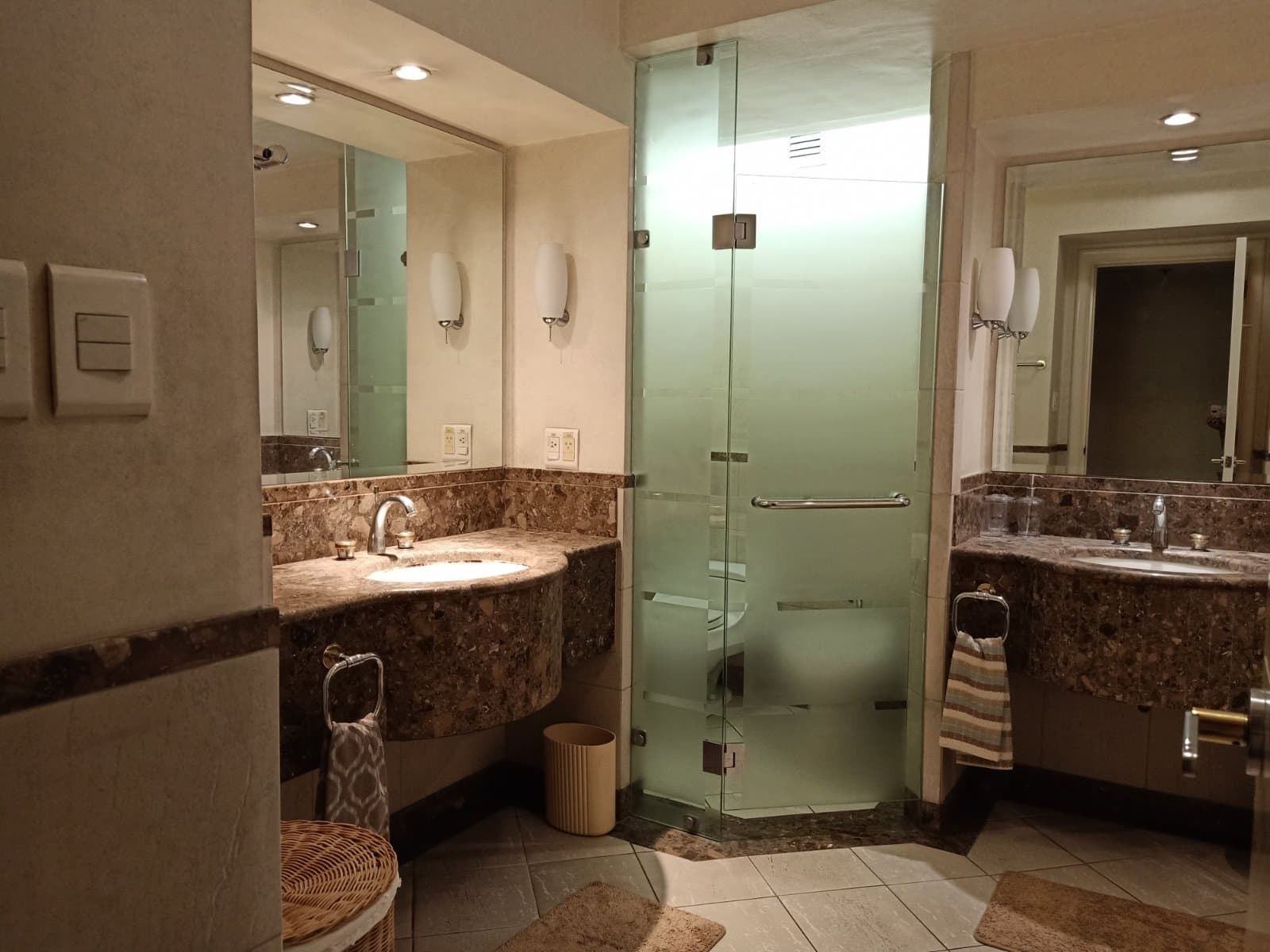 Beautiful 3 Bedroom - photo 5