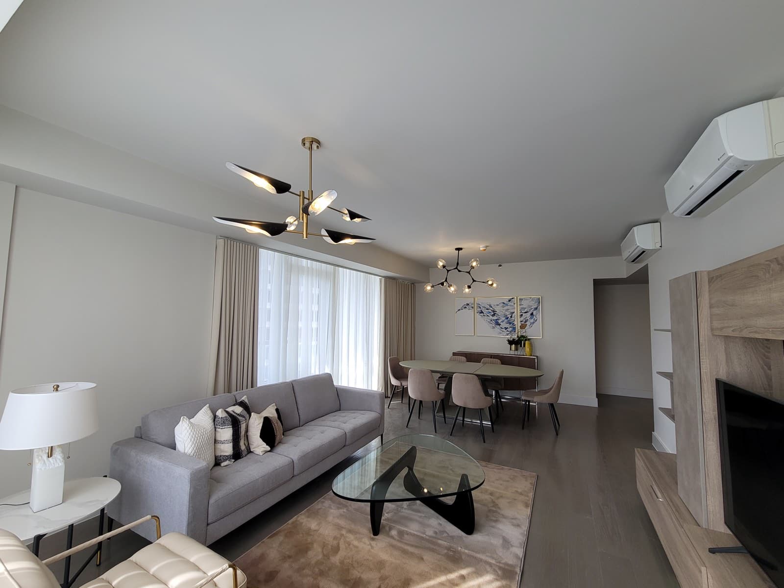 Modern 3 Bedroom Unit in Proscenium - photo 2