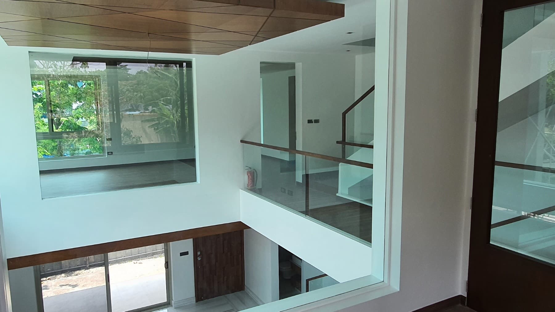 High Ceiling Brand New House - photo 4