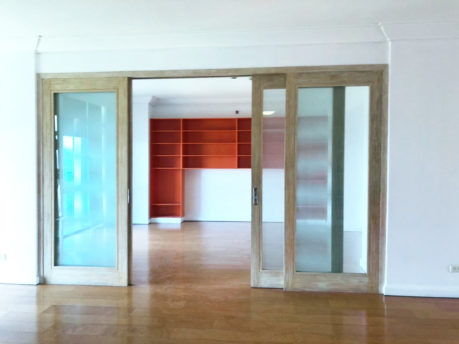 Semi Furnished 3 Bedroom Unit - Bonifacio Global City, Taguig - photo 1