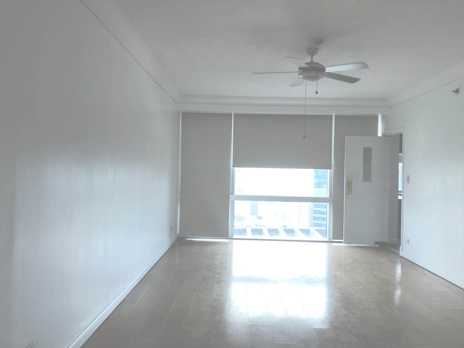 Semi Furnished 3 Bedroom Unit - photo 2