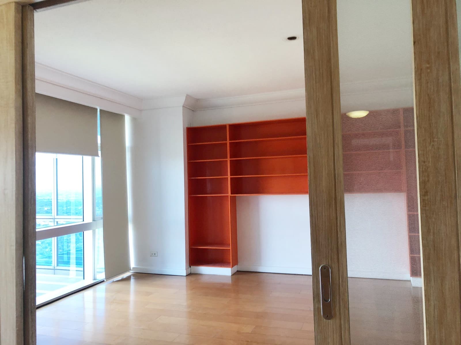 Semi Furnished 3 Bedroom Unit - photo 3
