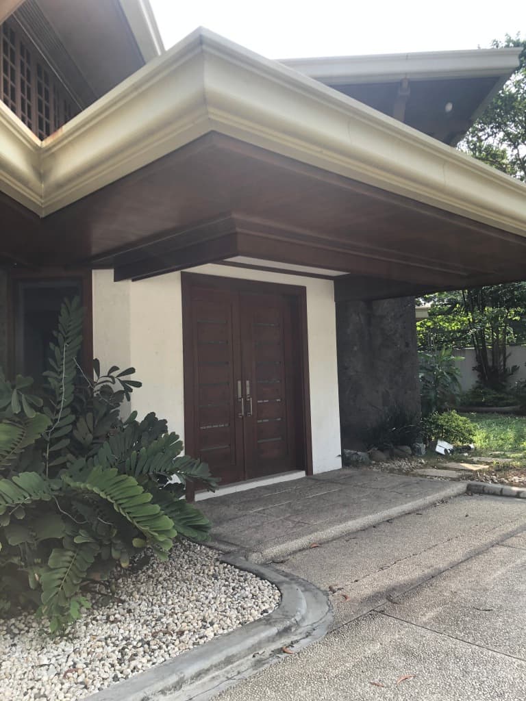 5 bedroom house for rent at Ayala Alabang - Ayala Alabang, Muntinlupa - photo 1