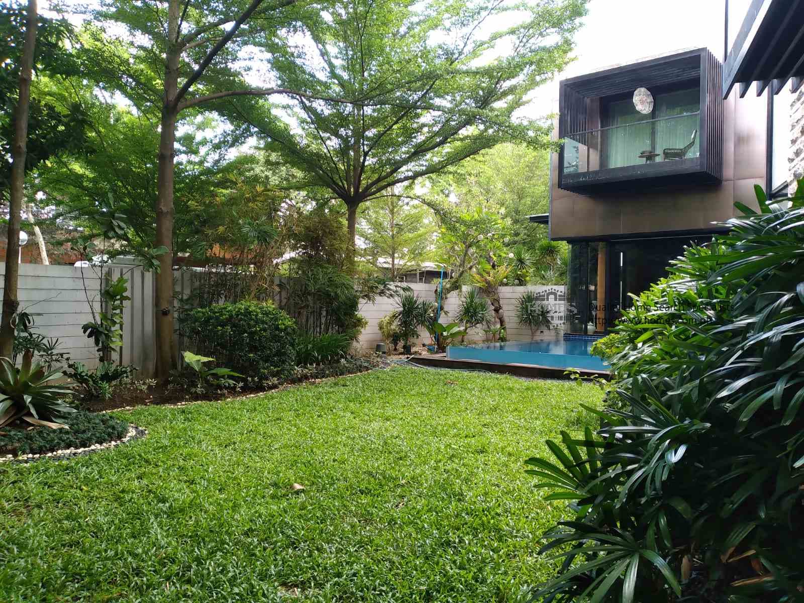 Modern corner House - photo 2