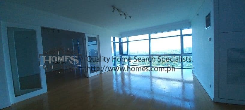 Spacious 3 bedroom unit - photo 3