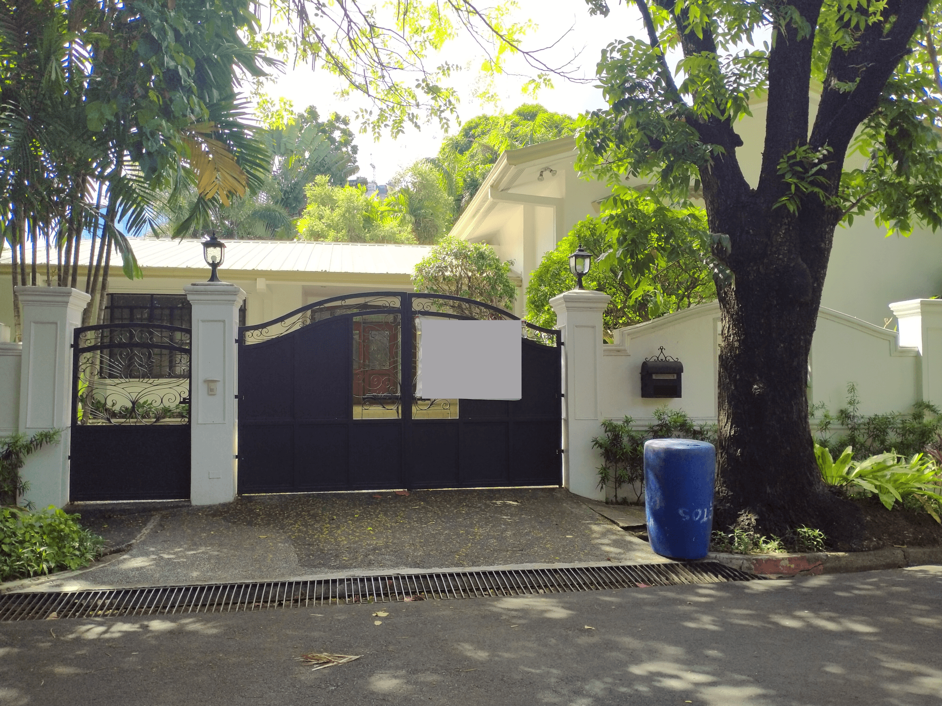 Split Type House - photo 2