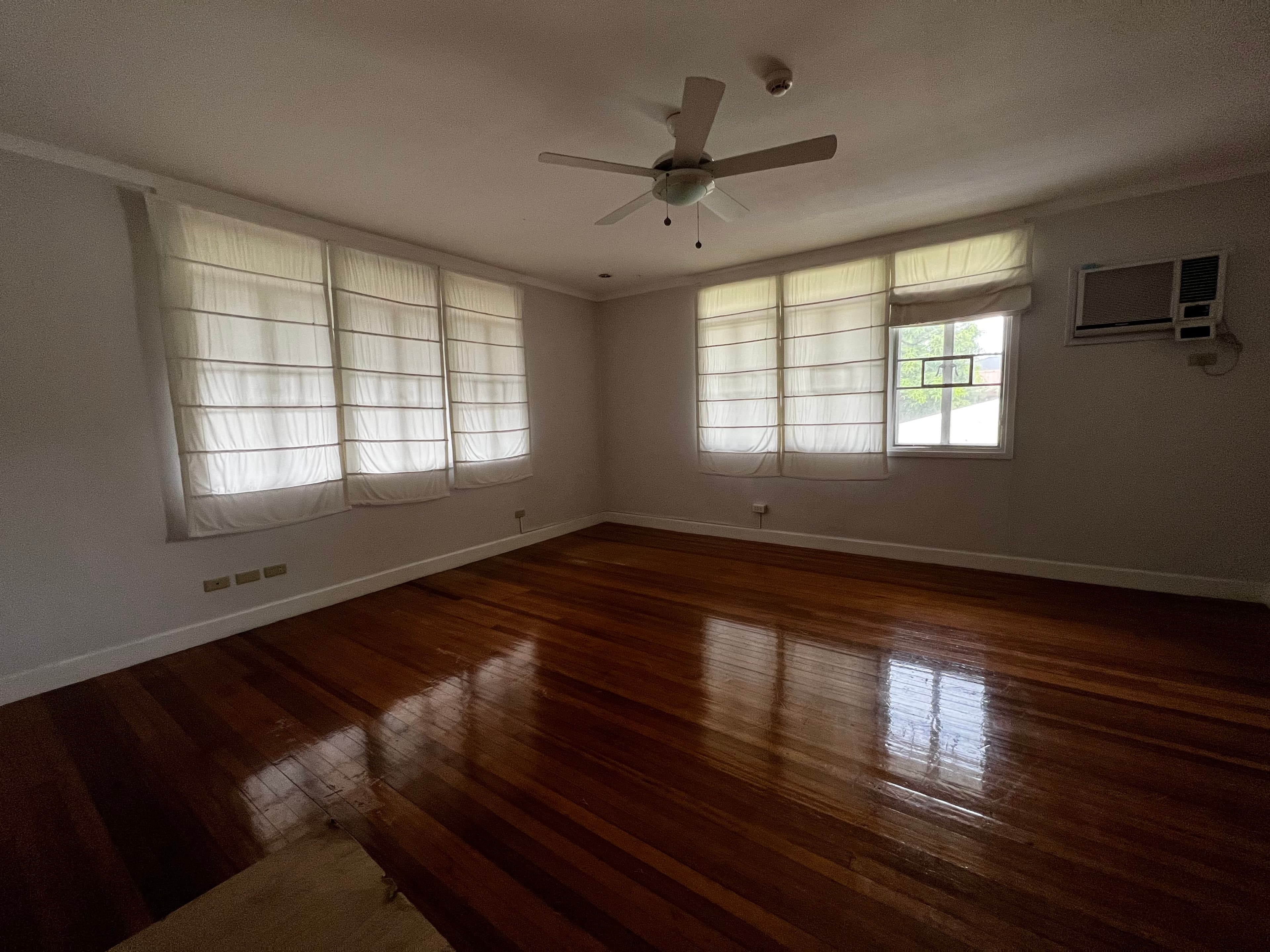 Homey 2 storey House - photo 3