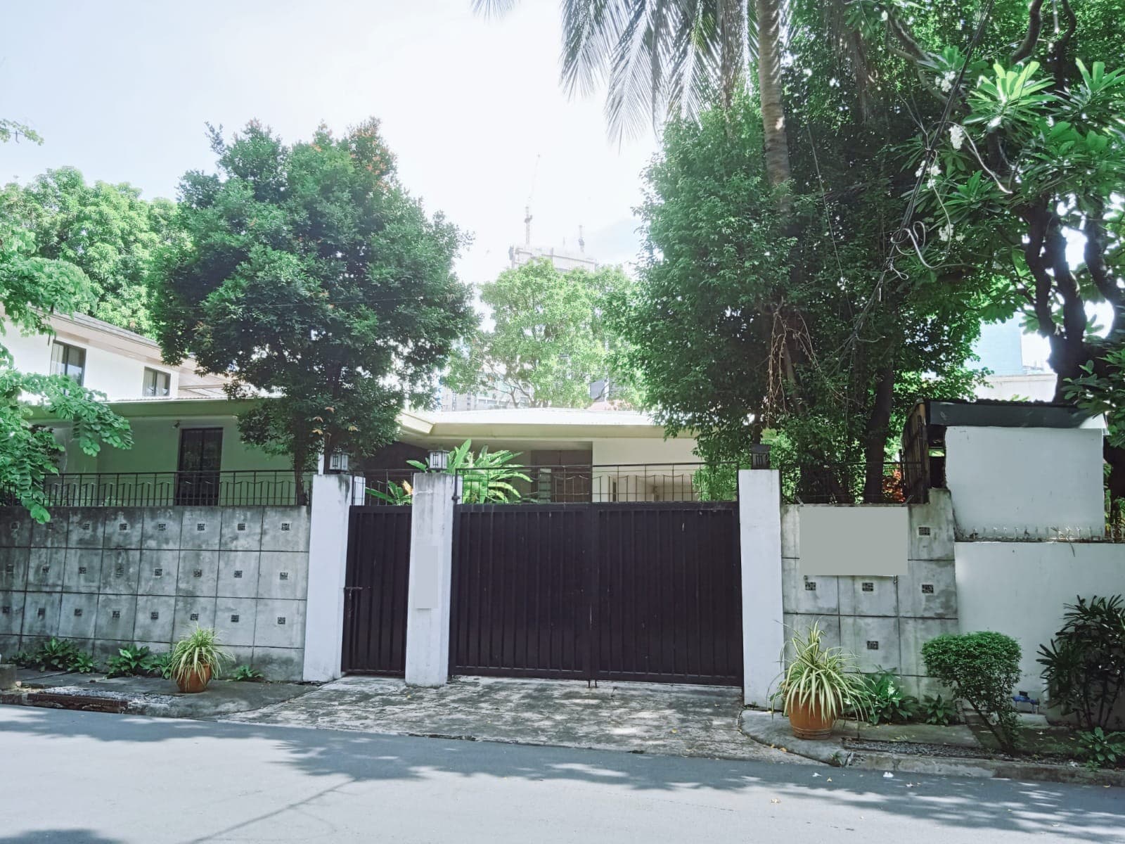 3 Bedroom with Lanai - Bel Air, Makati - photo 1