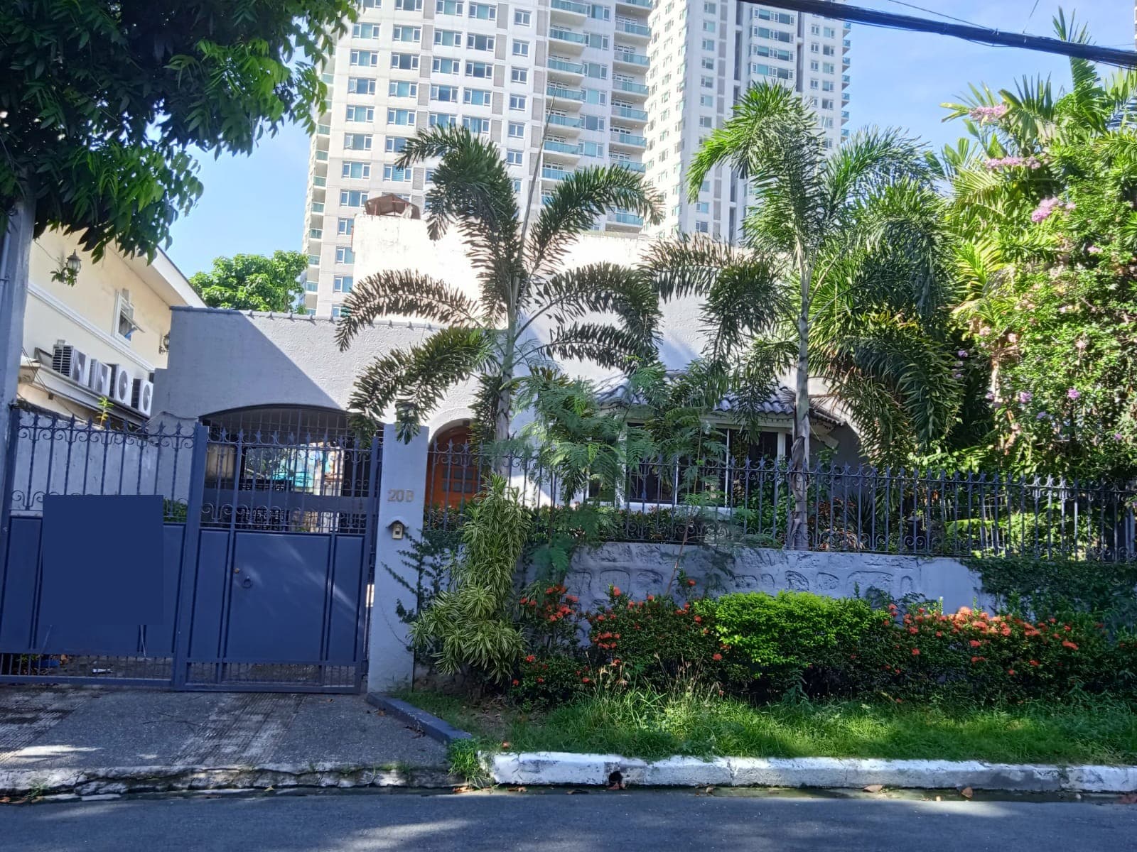 Remodeled Duplex house - photo 2