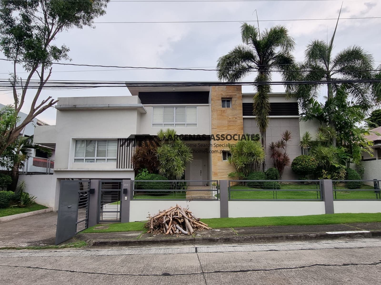 4 Bedroom house for sale at Ayala Alabang Village - photo 3
