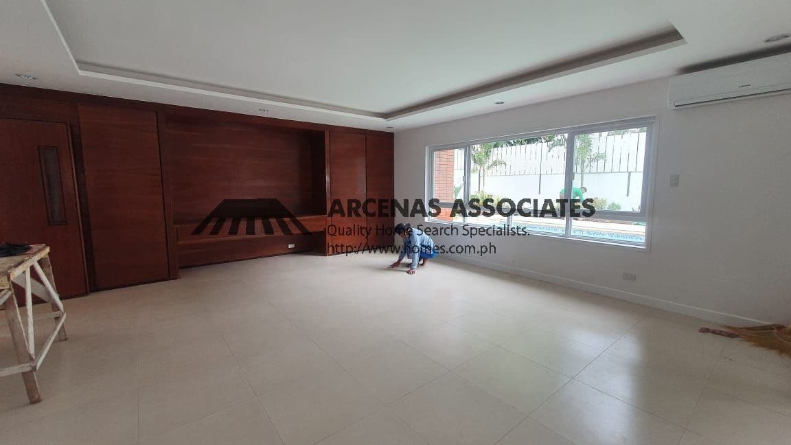 3 Level House for Sale - photo 4