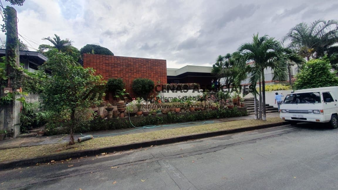 3 Level House for Sale - photo 2
