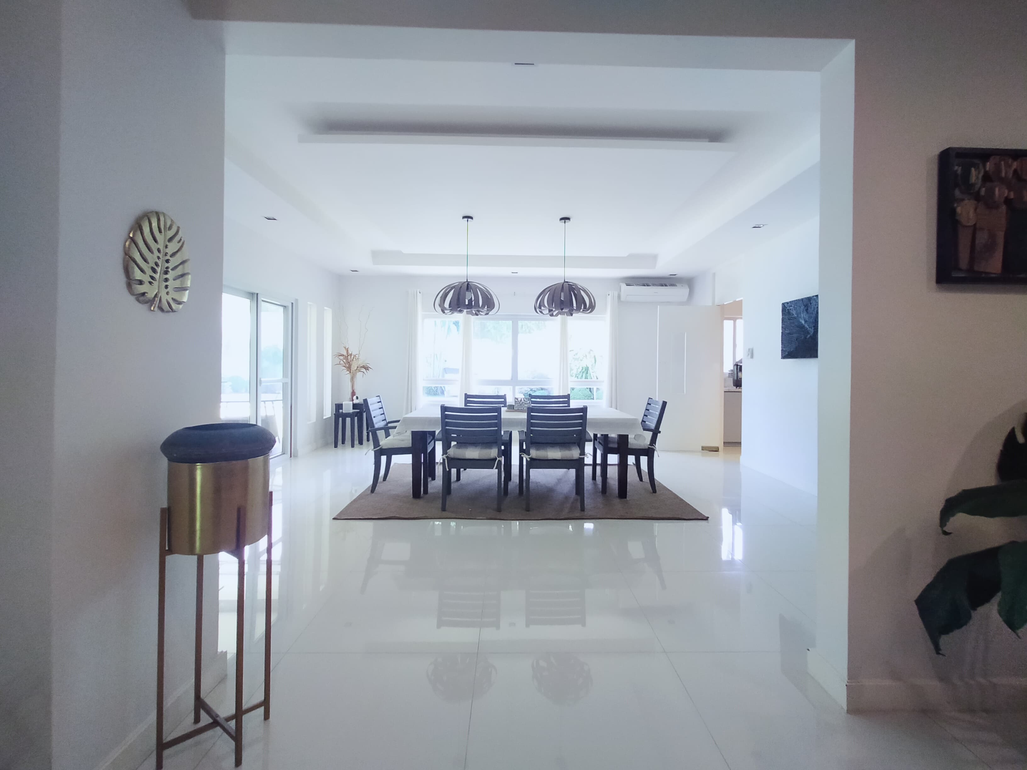 Large Renovated House - photo 3