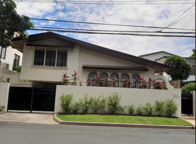 Charming 3 bedroom house - San Lorenzo, Makati - photo 1
