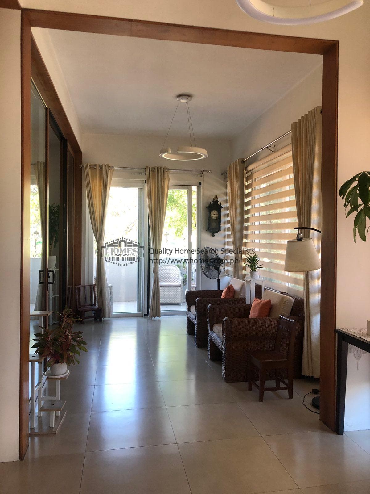 3 Storey house with basement in Mckinley Hill - Mckinley Hills, Taguig - photo 1