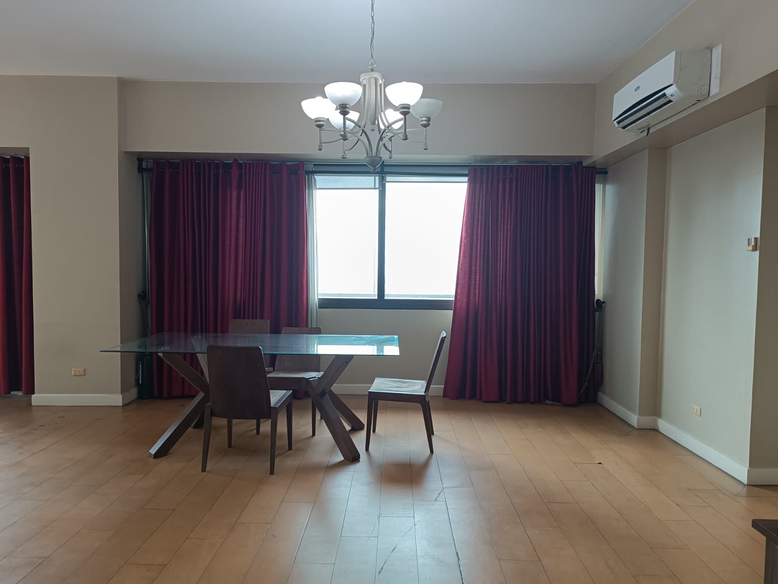 Cozy 3 Bedroom Unit - photo 3