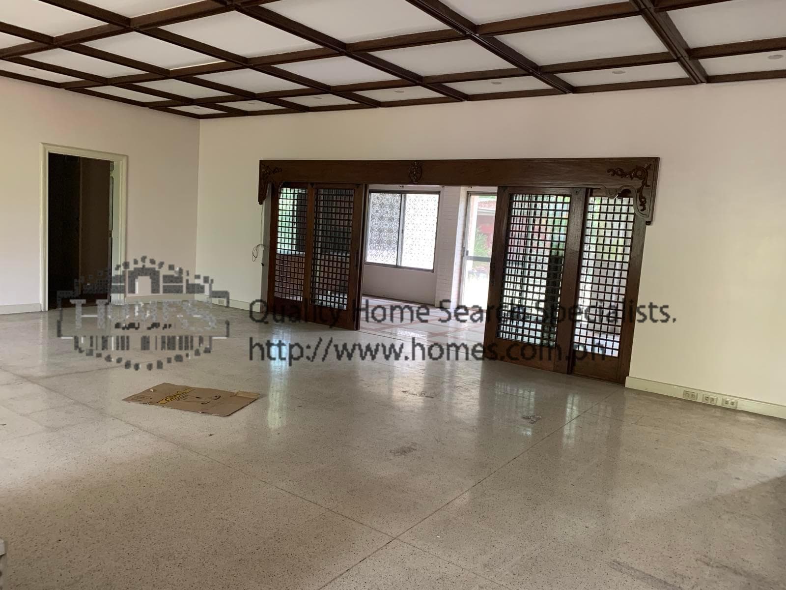 Bungalow 4 Bedroom house - photo 2