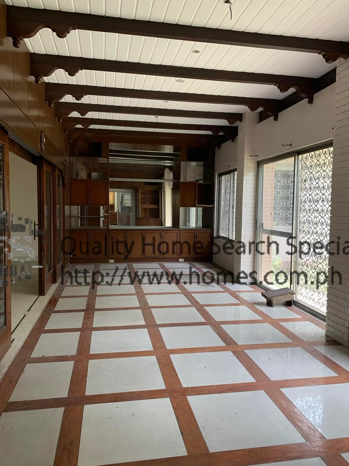 Bungalow 4 Bedroom house - photo 3