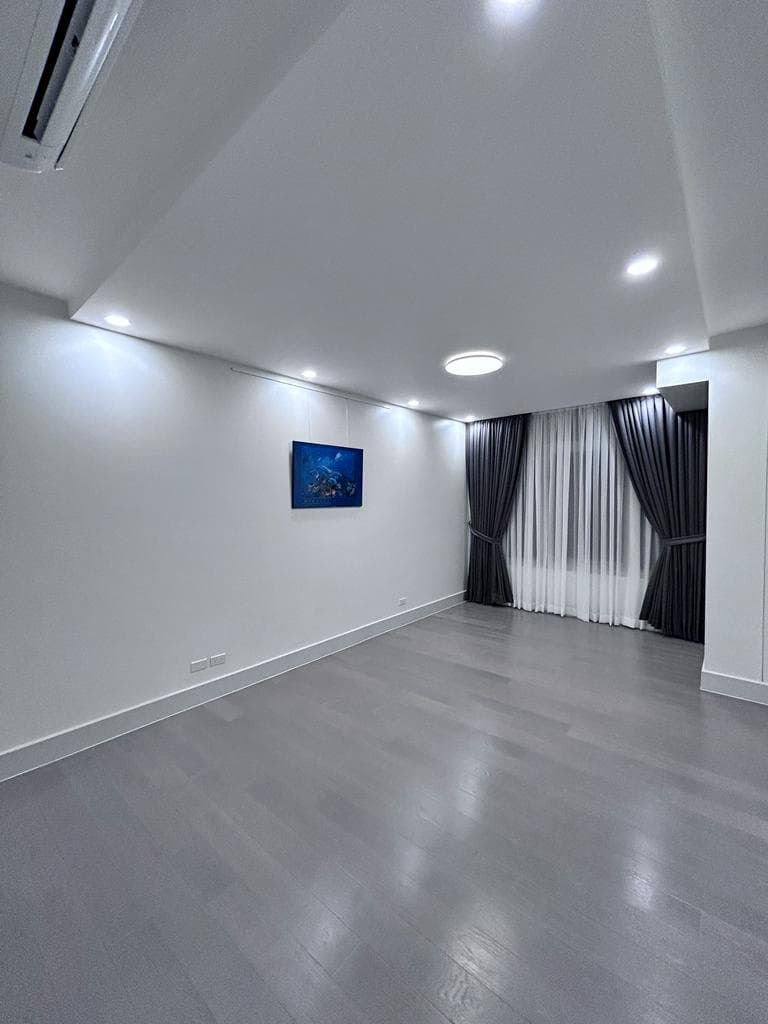 Brand new 2  Bedroom Unit with Balcony - photo 2