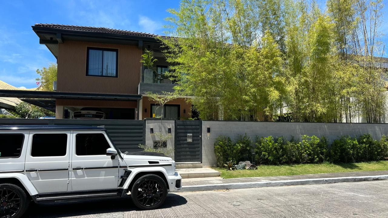 Brand new 4 bedroom