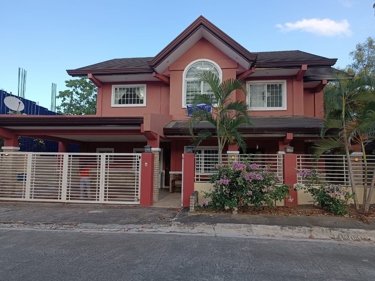 Charming 4 bedroom - Outside Metro Manila - photo 1